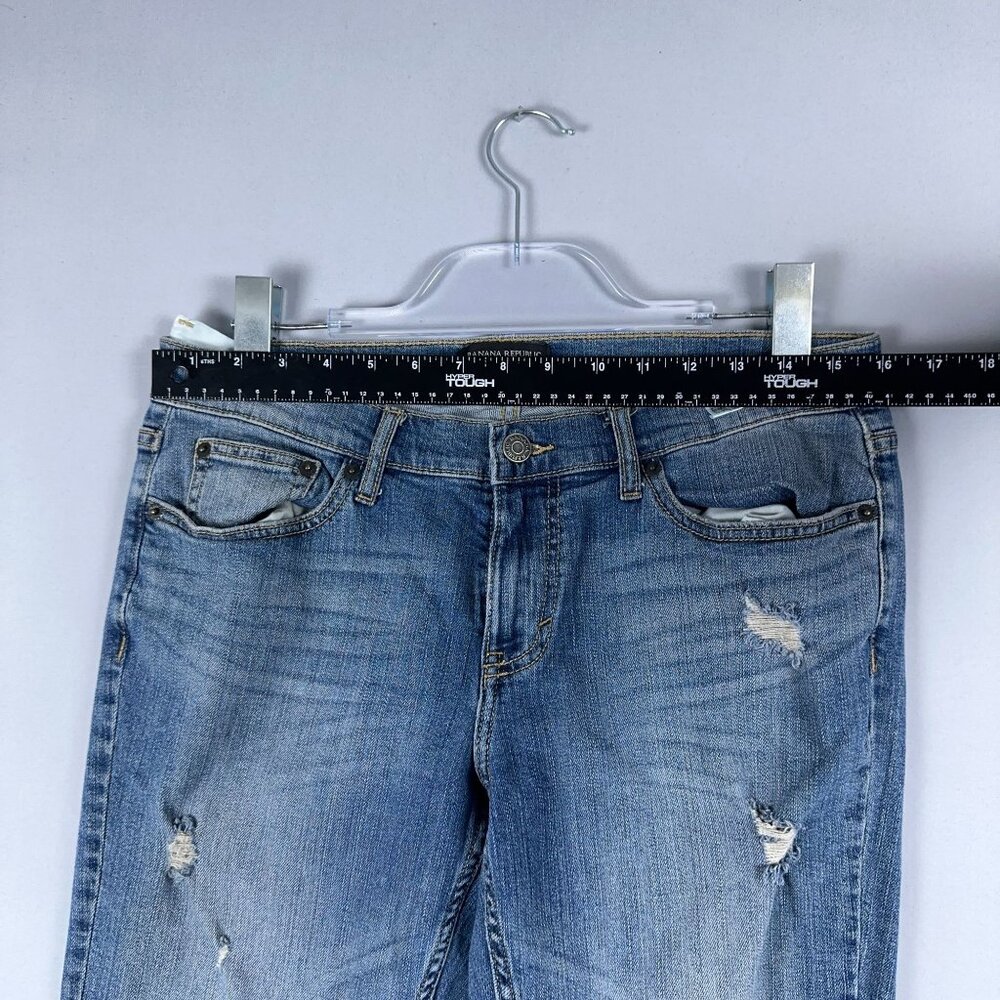 Banana Republic Girlfriend Jeans Womens Size 32W Distreesed Mid Rise Blue - Picture 7 of 11